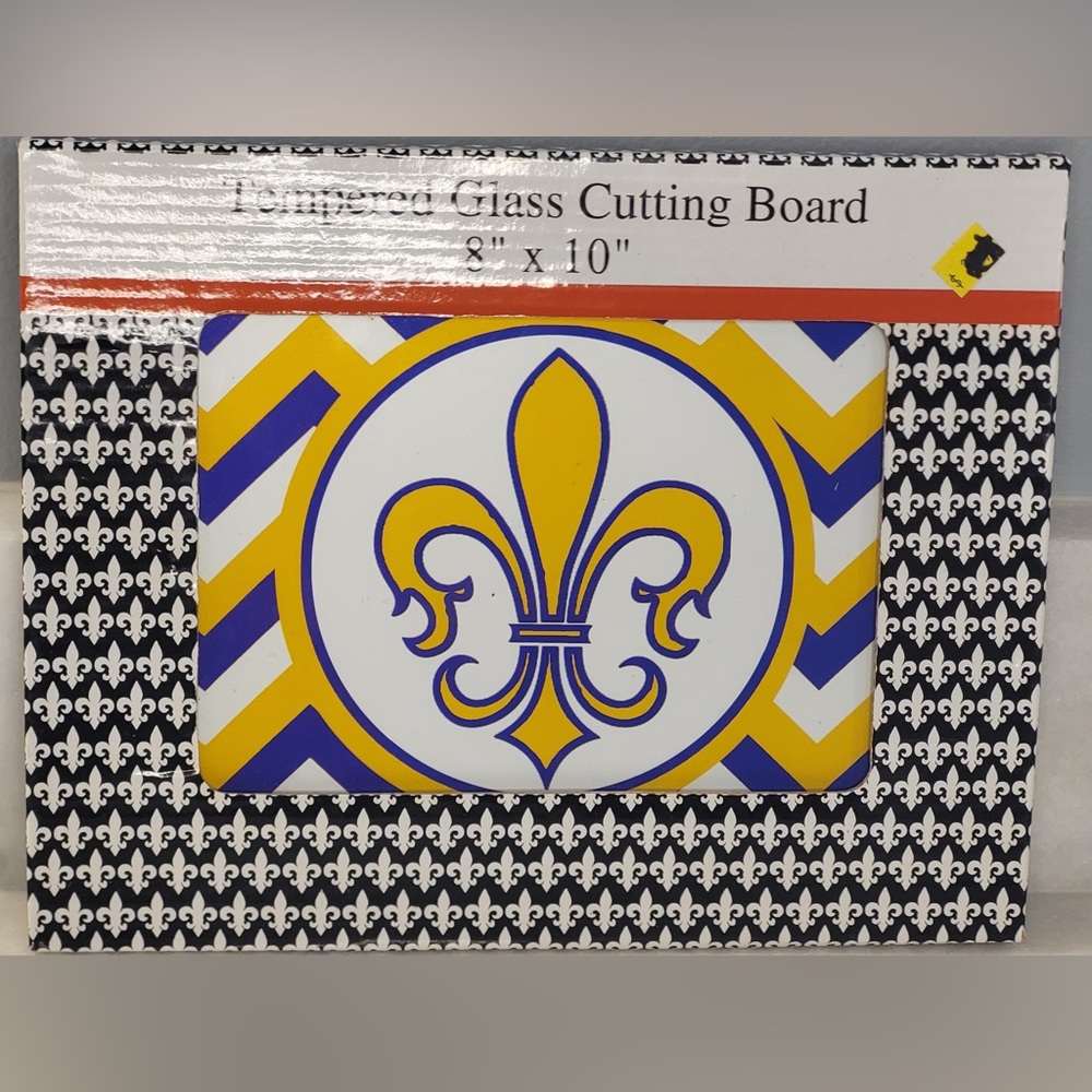 Fleur de Lis 8X10 Inch Tempered Glass Cutting Board - Open Box